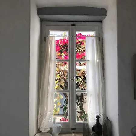 別荘 1875 With Panoramic Views And Garden アポロニア