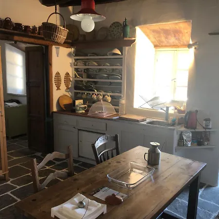 Tatil Evi 1875 With Panoramic Views And Garden Apollonia